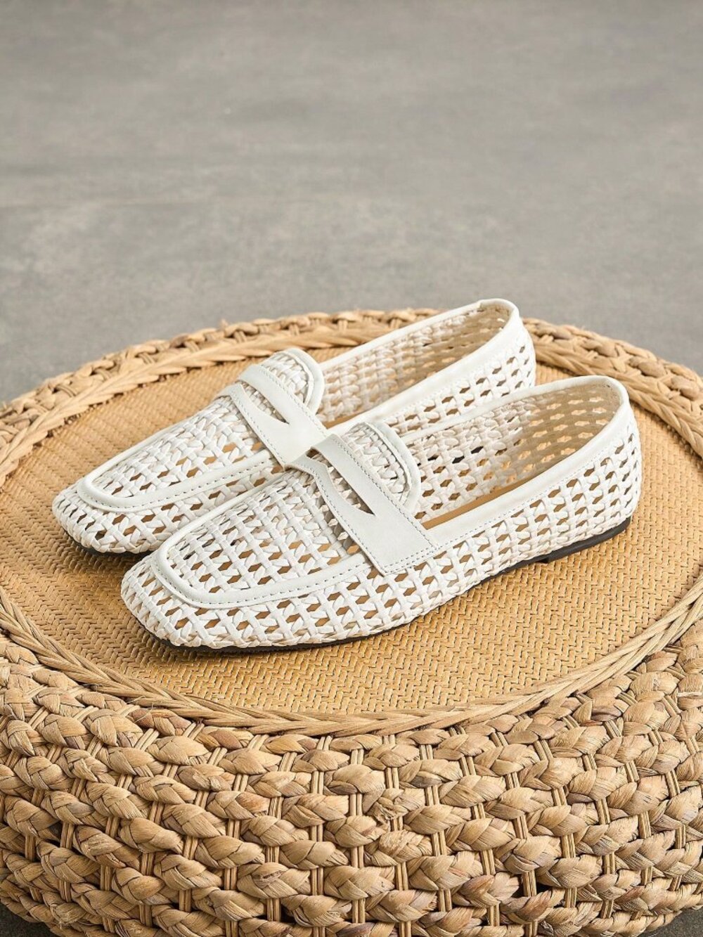 White Vintage-Style Women's Woven Slip-On Loafers - Picture 3 of 4